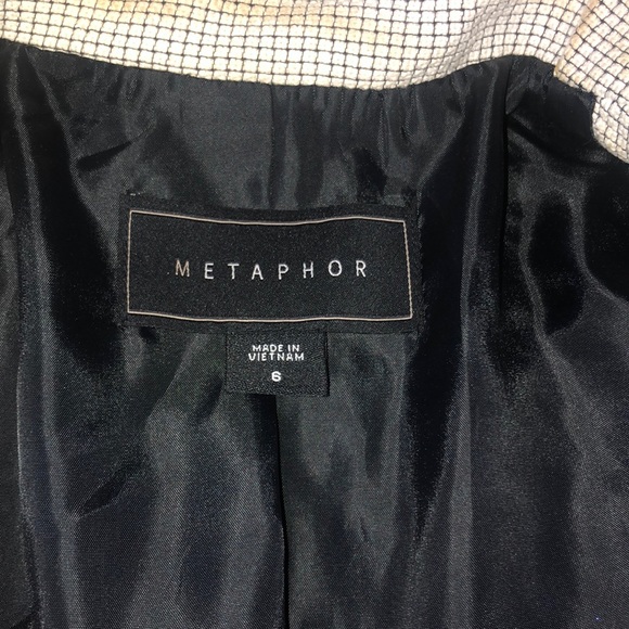 white jacket - Picture 2 of 2